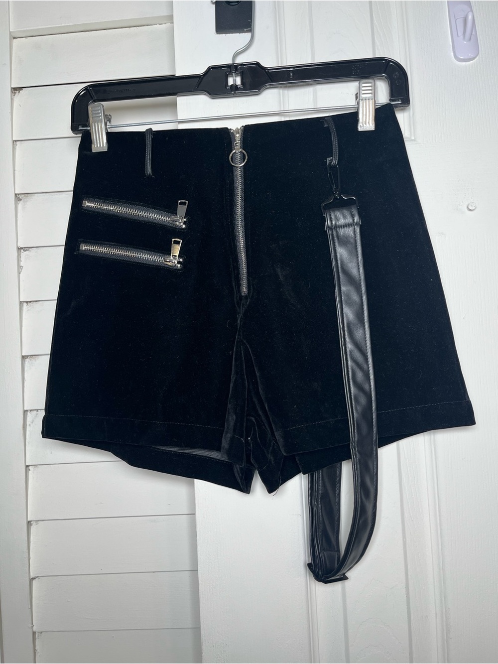 NWT Lychee the Label Black Velvet High Waisted Zipper Shorts Size S
